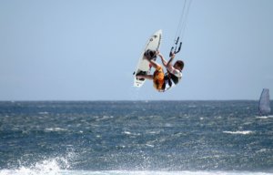 kitesurfing-at-curium-beach2