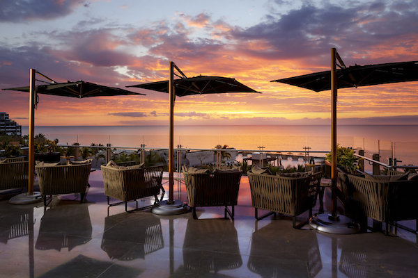 Lobby Grand Velas Los Cabos at sunset